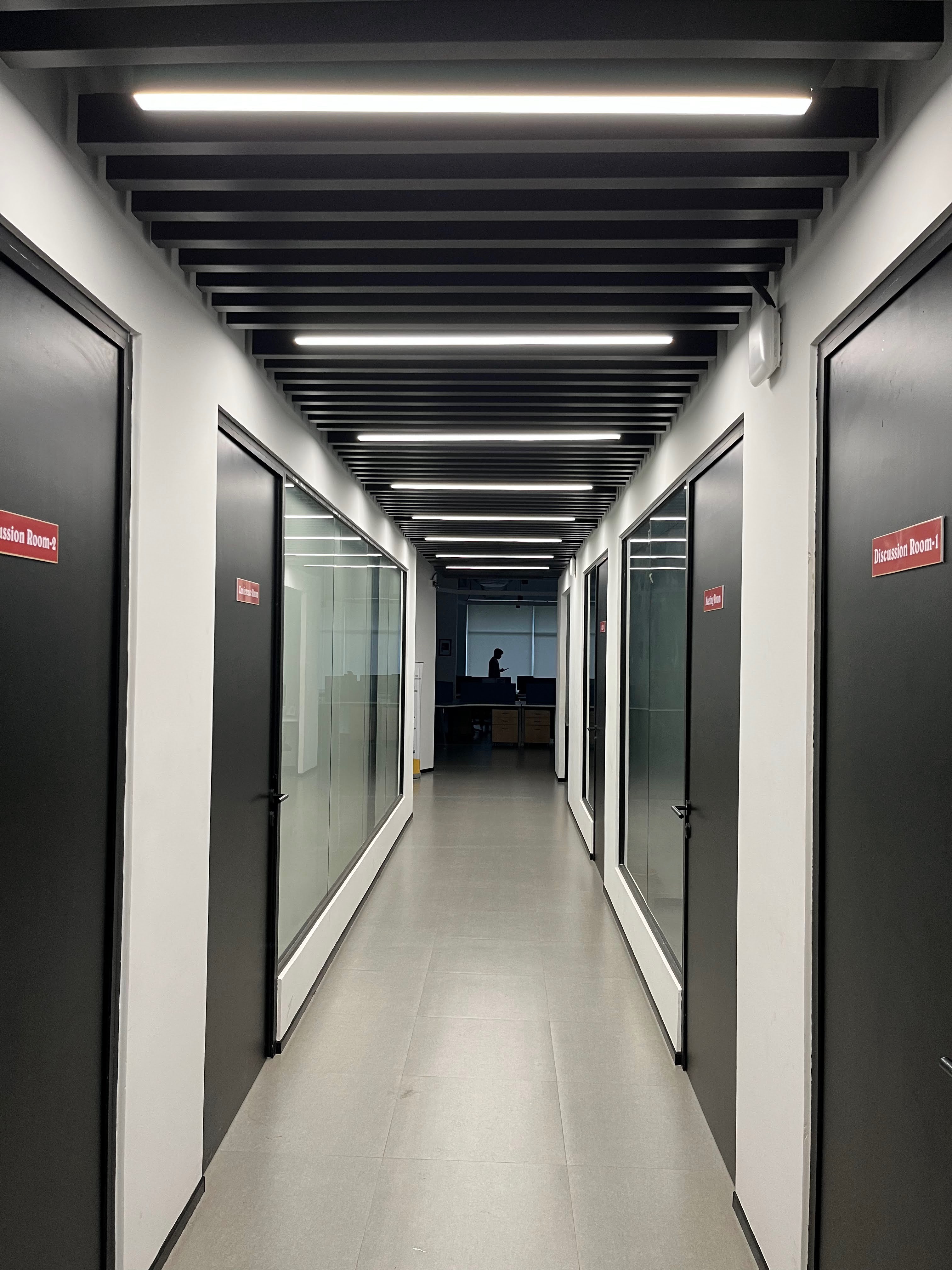 AIC-GIM co-working corridor